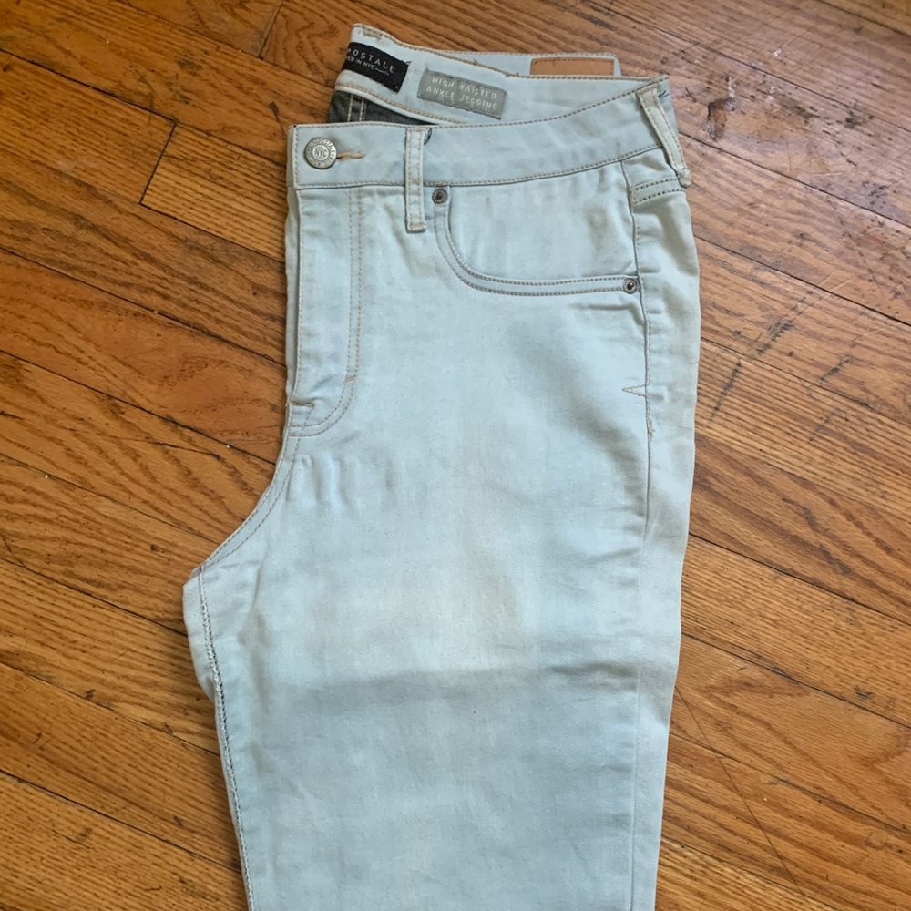 Light Wash Jeggings